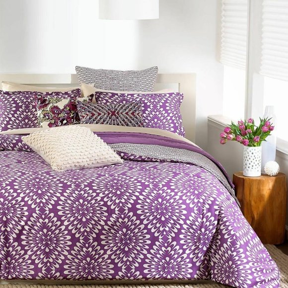 Bar III Viola Euro Sham Pair Cotton Purple/White - Picture 5 of 5